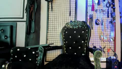 Snapshot of twisted_fantasy_ chatting on 05.18.26 Clio Tadeo online show from 05.18.26