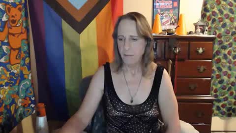 Snapshot of twocumkerry chatting on 04.18.26 twocumkerry online show from 04.18.26