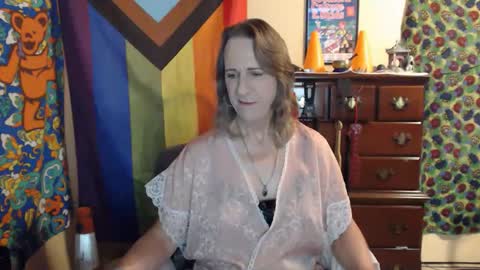 Snapshot of twocumkerry chatting on 04.25.26 twocumkerry online show from 04.25.26