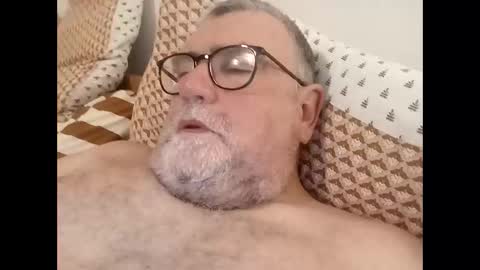 twohats2810 online show from 03.10.26