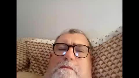 twohats2810 online show from 03.12.26