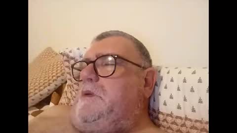 twohats2810 online show from 03.18.26