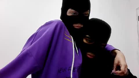 twoheartsonesoul_ online show from 02.22.26