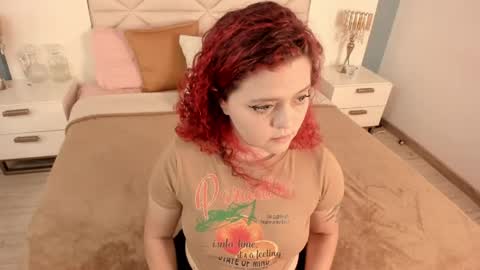 Twiggy online show from 05.06.26