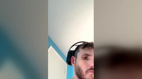 Snapshot of tyler1065 chatting on 01.16.26 SexLover online show from 01.16.26