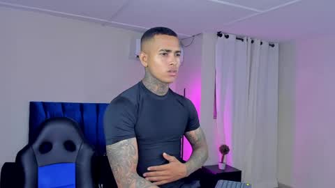 tyler_bell_ online show from 04.23.26
