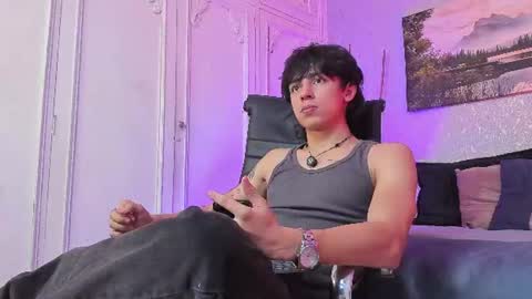 Snapshot of tyler_durtenn chatting on 07.23.26 Tyler online show from 07.23.26