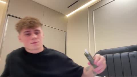 Snapshot of tyler_garrner chatting on 02.21.26 tyler_garrner online show from 02.21.26