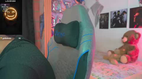 Tyler online show from 06.11.26