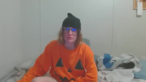 Snapshot of tyyyler93 chatting on 02.23.25 TylerAlternative online show from 02.23.25