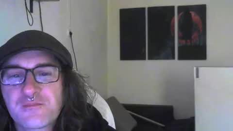 Snapshot of ucloudd chatting on 02.28.25 ucloudd online show from 02.28.25