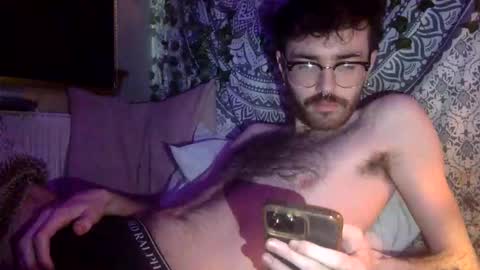 Snapshot of uhhstephen chatting on 11.15.25 uhhstephen online show from 11.15.25