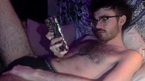 Snapshot of uhhstephen chatting on 11.23.25 uhhstephen online show from 11.23.25