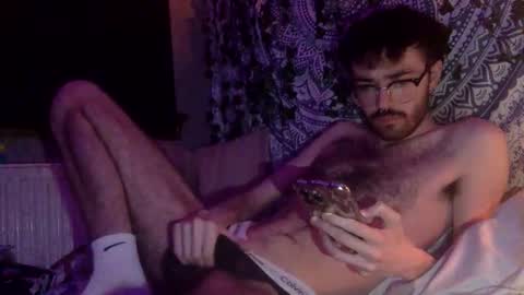 Snapshot of uhhstephen chatting on 11.26.25 uhhstephen online show from 11.26.25