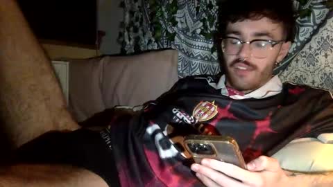 Snapshot of uhhstephen chatting on 12.16.25 uhhstephen online show from 12.16.25