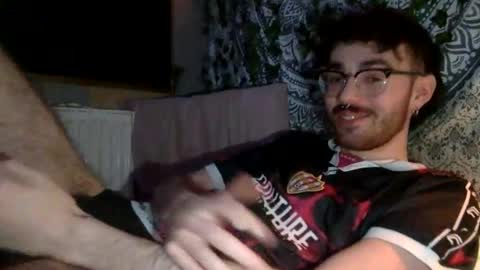 Snapshot of uhhstephen chatting on 12.19.25 uhhstephen online show from 12.19.25