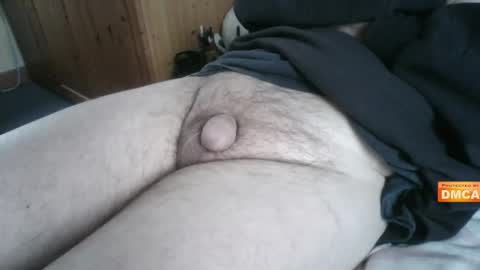 Snapshot of uk_exhibitionist70 chatting on 01.16.25 Hairy UK guy online show from 01.16.25