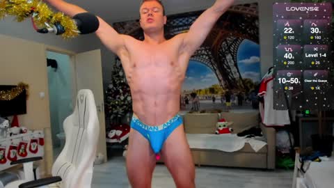 Snapshot of ukgymboy chatting on 12.29.24 James Iron online show from 12.29.24