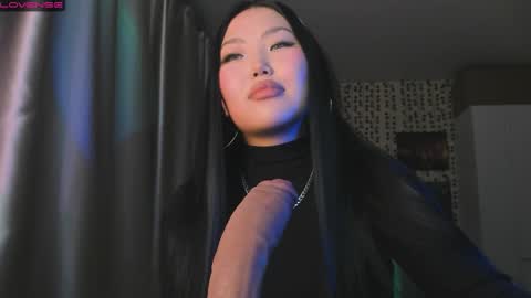 Snapshot of uko_sa chatting on 10.12.25 uko sa online show from 10.12.25