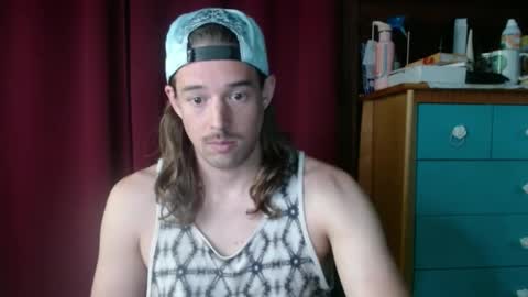 Snapshot of umphreak42 chatting on 09.12.25 Andrew online show from 09.12.25