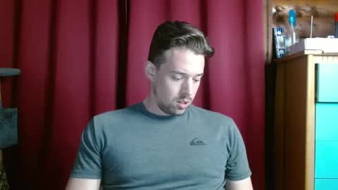 Snapshot of umphreak42 chatting on 11.08.25 Andrew online show from 11.08.25