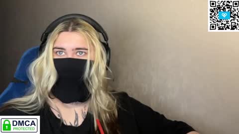 Snapshot of unaxyling chatting on 02.28.26 unaxyling online show from 02.28.26