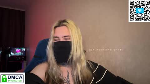 Snapshot of unaxyling chatting on 03.04.26 unaxyling online show from 03.04.26