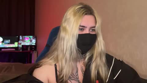 Snapshot of unaxyling chatting on 03.06.26 unaxyling online show from 03.06.26