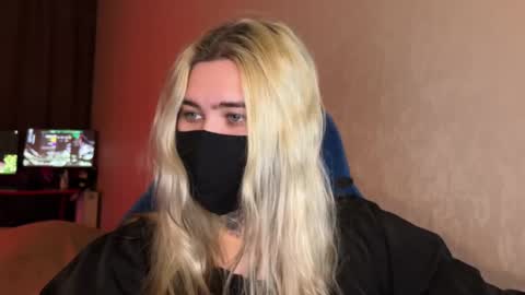 Snapshot of unaxyling chatting on 03.07.26 unaxyling online show from 03.07.26