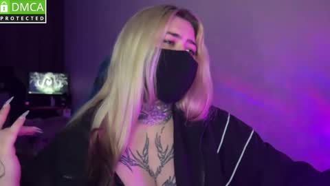 Snapshot of unaxyling chatting on 03.23.26 unaxyling online show from 03.23.26