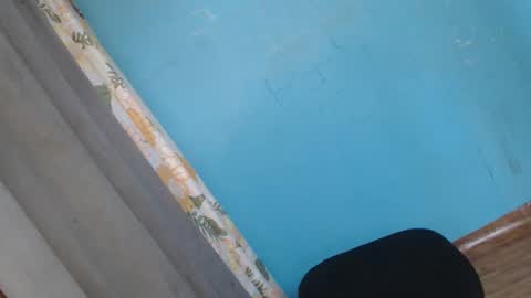 Snapshot of uncut_queen chatting on 09.28.25 LOVELY JANE online show from 09.28.25