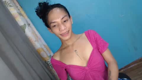 Snapshot of uncut_queen chatting on 10.18.25 LOVELY JANE online show from 10.18.25