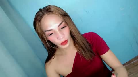 Snapshot of uncut_queen chatting on 12.19.25 LOVELY JANE online show from 12.19.25