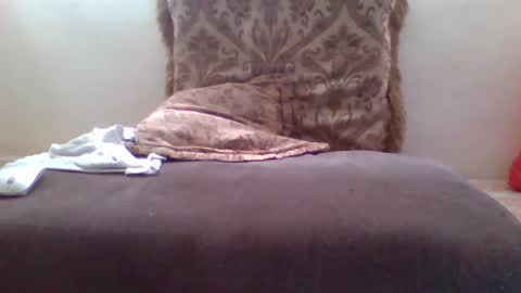 Snapshot of undrcvrlvr chatting on 02.09.25 mrfck4lngr online show from 02.09.25