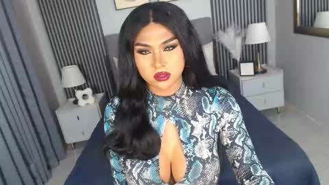 Snapshot of unforgettablebrianna chatting on 10.28.25 BRIANNA online show from 10.28.25