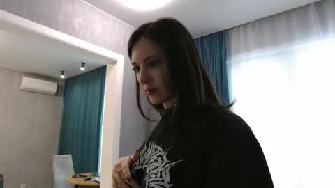 Snapshot of uninvited_raccoon chatting on 02.09.26 uninvited_raccoon online show from 02.09.26