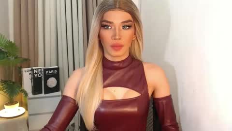 Miss Andrea online show from 10.10.25