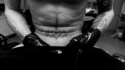 Snapshot of unlitimnaughty_ chatting on 01.23.25 unlitimnaughty_ online show from 01.23.25