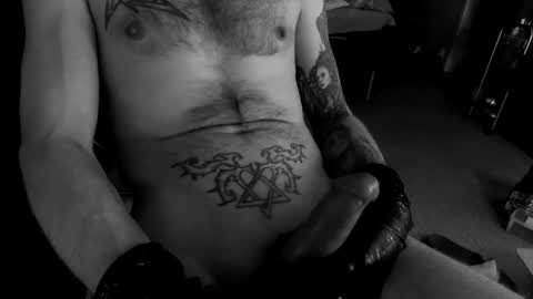 Snapshot of unlitimnaughty_ chatting on 01.24.25 unlitimnaughty_ online show from 01.24.25