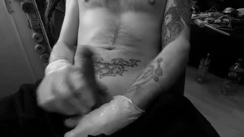 Snapshot of unlitimnaughty_ chatting on 09.25.25 unlitimnaughty_ online show from 09.25.25