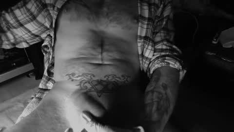 Snapshot of unlitimnaughty_ chatting on 10.24.25 unlitimnaughty_ online show from 10.24.25