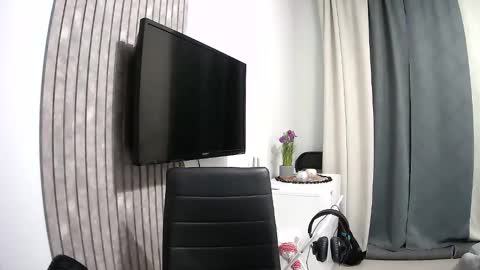 SlavaVibes online show from 02.26.25