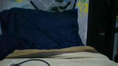 Snapshot of ur855224 chatting on 09.15.25 EL CAMA online show from 09.15.25