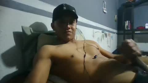 Snapshot of ur855224 chatting on 01.15.26 EL CAMA online show from 01.15.26