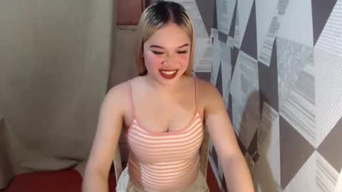 Snapshot of ur_anarosesexdoll chatting on 02.18.26 anarose online show from 02.18.26