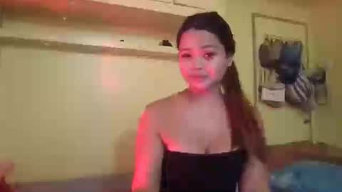 Snapshot of ur_cristal chatting on 07.20.26 ur_cristal online show from 07.20.26