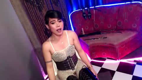 Snapshot of ur_dominatrix chatting on 01.15.26 MISS ANNA online show from 01.15.26