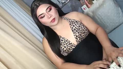 KENDRA CUTIEE online show from 01.12.26