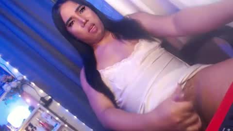 Snapshot of ur_hot_tommiexx chatting on 02.19.25 jennie online show from 02.19.25