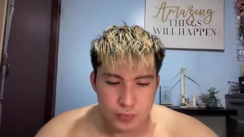 Snapshot of ur_jayqutee chatting on 05.22.26 Ur jayqutee online show from 05.22.26